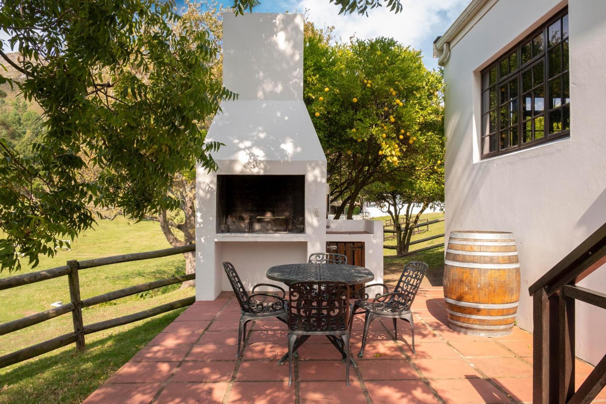 High Season Farm Luxury Cottages Hermanus Exterior photo